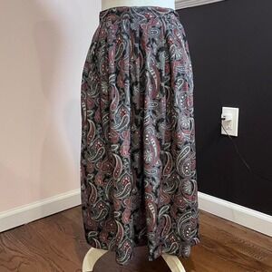 ⭐y2k black and red paisley print maxi skirt size 27